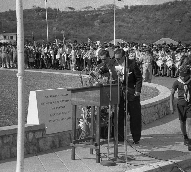 Onthulling Autonomie Monument